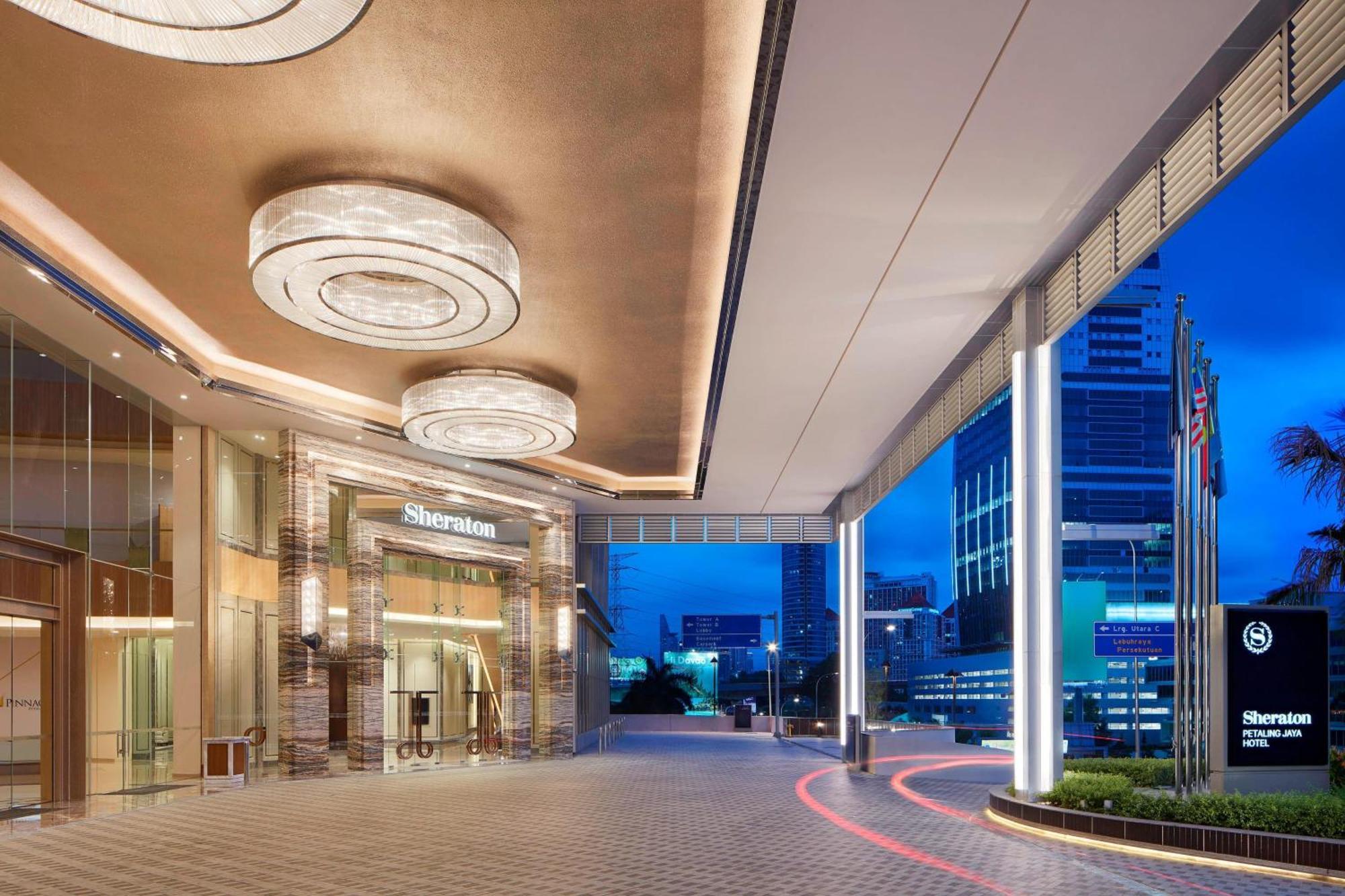 Sheraton Petaling Jaya Hotel Buitenkant foto Entrance